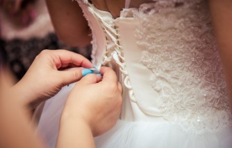 Brides Across America gives free wedding dresses to medical frontline workers