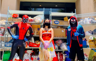 Teenagers in Texas Dress as Superheroes to Spread Joy While Gathering Donations