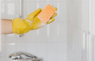 How to Clean Shower Doors