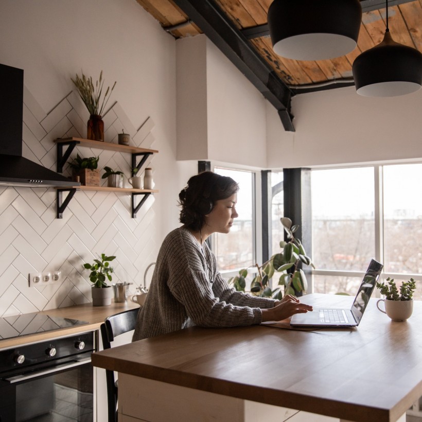 Positive Effects of Doing Jobs Where You Can Work from Home