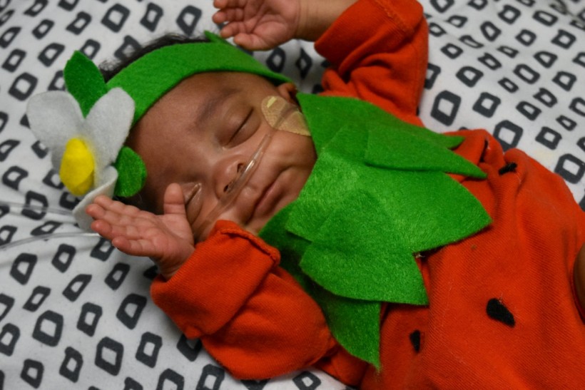 Florida Newborn Babies Staying in NICU Dress-up for the Halloween