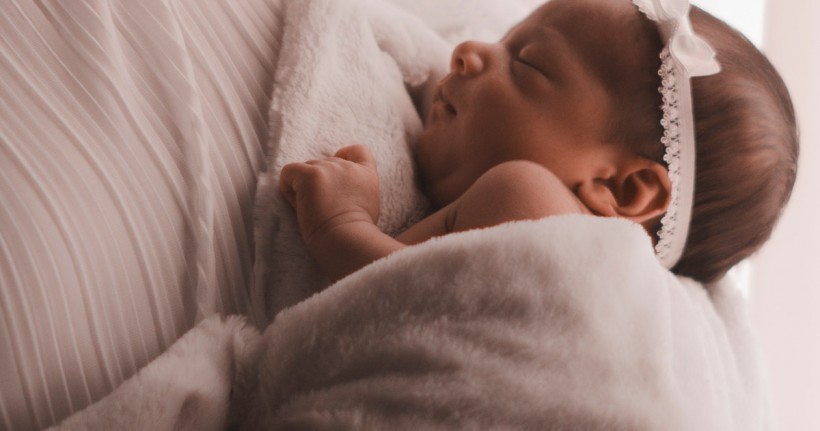 How to Bond with Your Newborn Baby? [Bonding Activities Ideas]