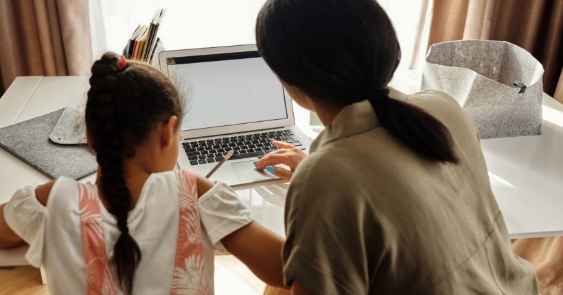 Parents Ask: How to Teach Kids to Be Good Digital Citizens