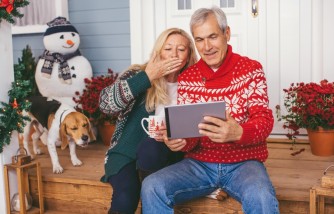 Fun & Festive Activities to Share with Your Aging Loved Ones
