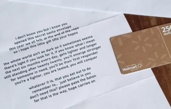 anonymous person leaves $250 gift card, secret santa gives out $250 gift card to 400 families