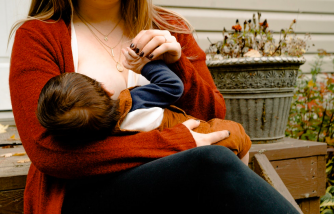 Breastfeeding Mom Appeals to Court for Her Jury Service Duty