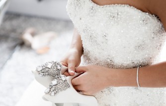 Bride Chooses to Wear Wedding Dress During Vaccination [Her Wedding Reception Was Cancelled]