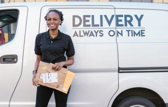 How to Choose a Courier for Sending Urgent Documents