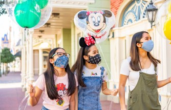 Disney Parks Will Require All Cast Members To Be Vaccinated in 2 Months