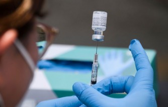 Parents Fake Kids' Age for COVID-19 Vaccine Under 12 Years Old, Doctors Say It's Risky