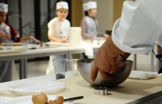 Parents Want Cooking and Kitchen Skills to Be Added to the School Curriculum