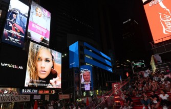 Mom With Cancer Boldly Advertises 'Date My Daughter' at Times Square Billboard