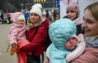 American Couple in a Race Against Time to Get Preemie Twins Born via Surrogate Out of Ukraine