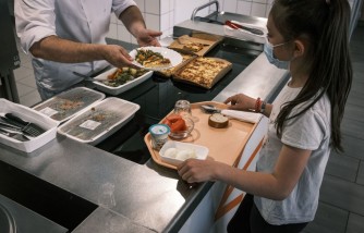 Lawmakers May Cut Expanded Free School Lunch Program by June 2022