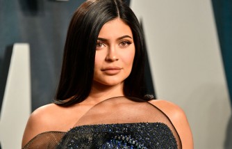 Kylie Jenner Admits She is Going Through Postpartum Depression