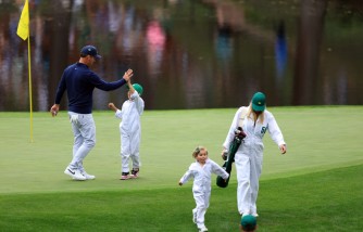 Five Tips For Parents to Get Their Children Into Playing Golf