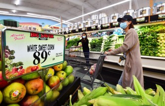 7 Money-Saving Hacks While Food Shopping, According to Experts