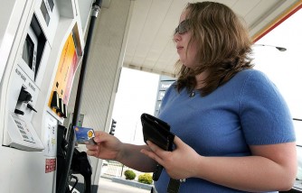 $150 Gas Card Program Approved in Chicago; $500 Guaranteed Basic Income Monthly for Families Opens Applications