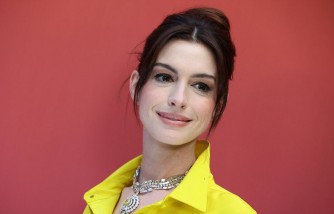 Angry Anne Hathaway Links Baby Formula Shortage to Roe v. Wade