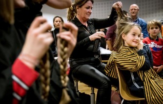 NETHERLANDS-HEALTH-CANCER-DAY-DONATION-HAIR