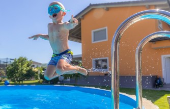 What to Do When a Kid's Penis Gets Trapped in the Swimsuit Mesh