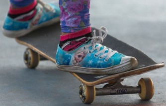 Washington Dad Displays Masterclass in Parenting With His Response to Daughter's Skateboarding Fall