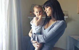 New Mama Apologizes for 'Cringey New-mom Mistakes'