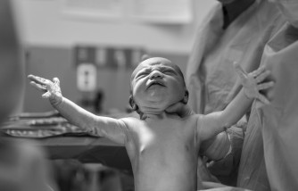 Water Birth: What Are the Pros and Cons You Need To Know?