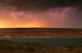 Miracle in Arizona As Dad Saves 12-year-old Daughter Struck By Lightning 
