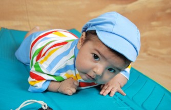 How Does Infinno Inflatable Tummy Time Mat Strengthen Baby's Muscles?