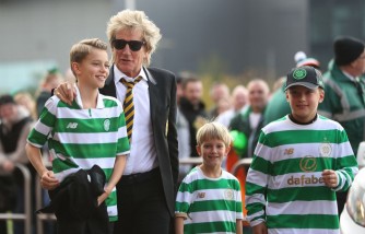 International Rockstar Rod Stewart's 11-Year-Old Son Rushed to Hospital Due To 'Panic Attack'