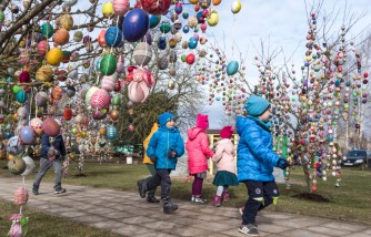 Easter Trees: The New Family Tradition You Need to Try This Year