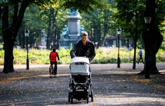 Baby Stroller Safety Tips for Hot Summer Days