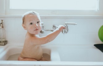 Bath Time Dilemma: The Pros and Cons of Daily Baby Baths
