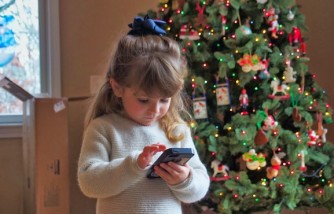 Over 40% of Six-Year-Olds With Smartphones Struggled With Their Mental Health, Study Says