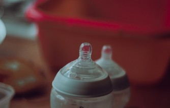Tips in Buying Baby's Bottle Warmer Online 