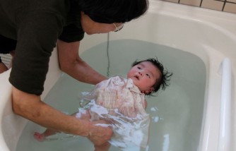 Baby Milk Baths 101: How to Give Your Baby a Nourishing Soak at Home