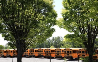 225 North Carolina Teachers Repays Mistaken Bonus: Charlotte-Mecklenburg Schools' $281K Payroll Error