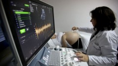 Ultrasound: Expecting a Boy, Revealing through Visual Imagery