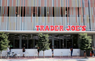 Maryland High School Seniors' Trader Joe’s Prank Fools Entire Pasadena Community