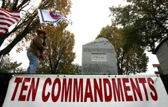 Louisiana Families Sue Over New Law Mandating Ten Commandments in Public Schools 
