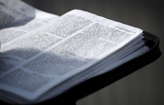 Oklahoma Superintendent Orders Bible Teaching in Public Schools Amid Controversy