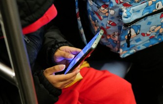 NYC Schools to Announce Cellphone Ban, Affecting Nearly 1 Million Students