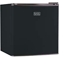 Black Decker BCRK17B Compact Refrigerator Energy Star Single Door Mini Fridge