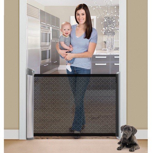 Keep Your Babies Protected From Accidents, Guard Them with These Retractable Gates from Amazon